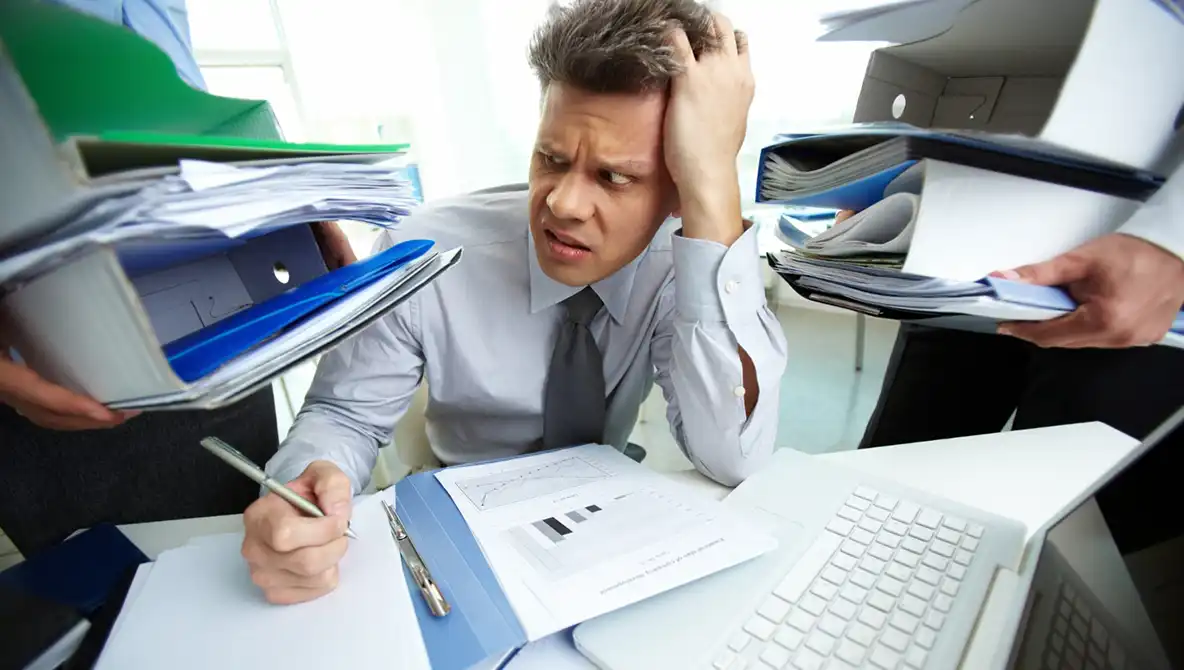 Dirigeant débordé – 5 signes qui ne trompent pas – Heaven Office Dirigeant débordé - 5 signes qui ne trompent pas - Heaven Office